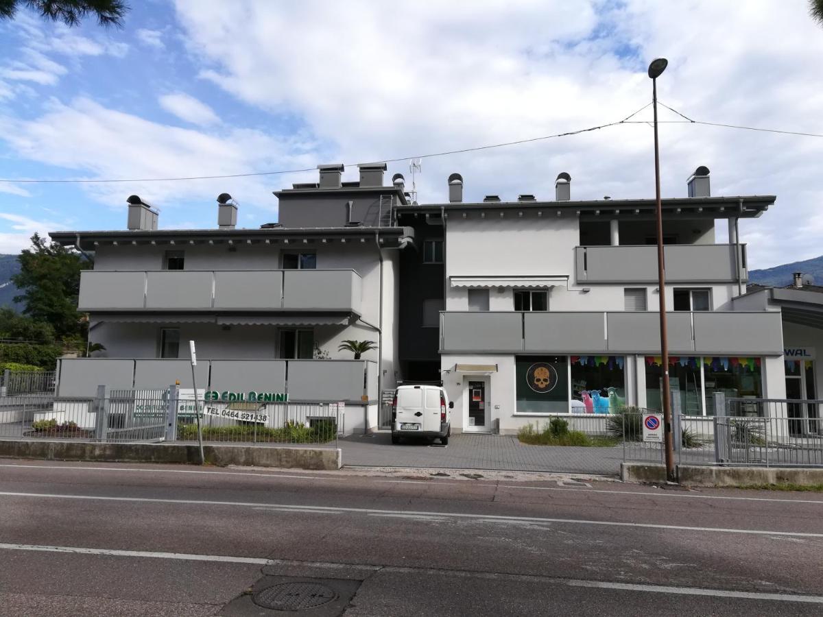 Ferrarini Apartamento Riva del Garda Exterior foto